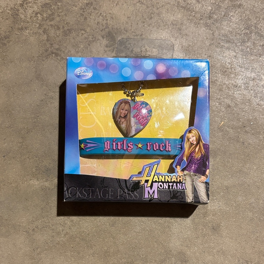 Hannah Montana Necklace Disney Girls Rock Heart NIB Y2K